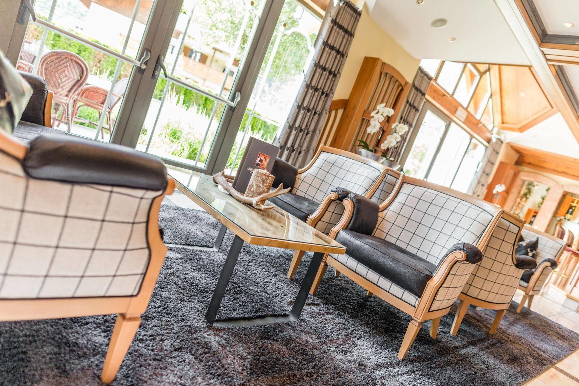 לאצ'ס Dolcevita Hotel Jagdhof מראה חיצוני תמונה